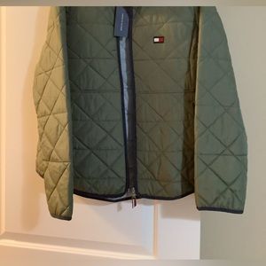NWT Tommy Hilfiger quilted green jacket size large. I will consider all offers